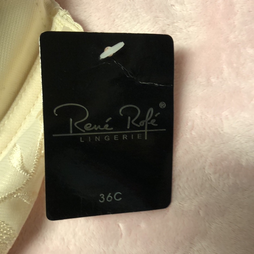 NWT Rene Rofe 36C convertible bra.  Underwire.  Cream. - Picture 6 of 6